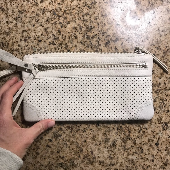 White Banana Republic Wristlet - Picture 1 of 4